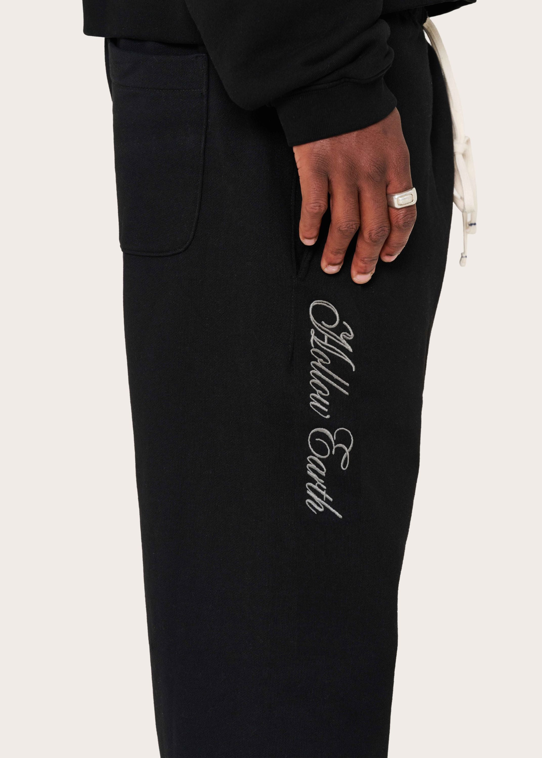 HOLLOW SWEATPANT
