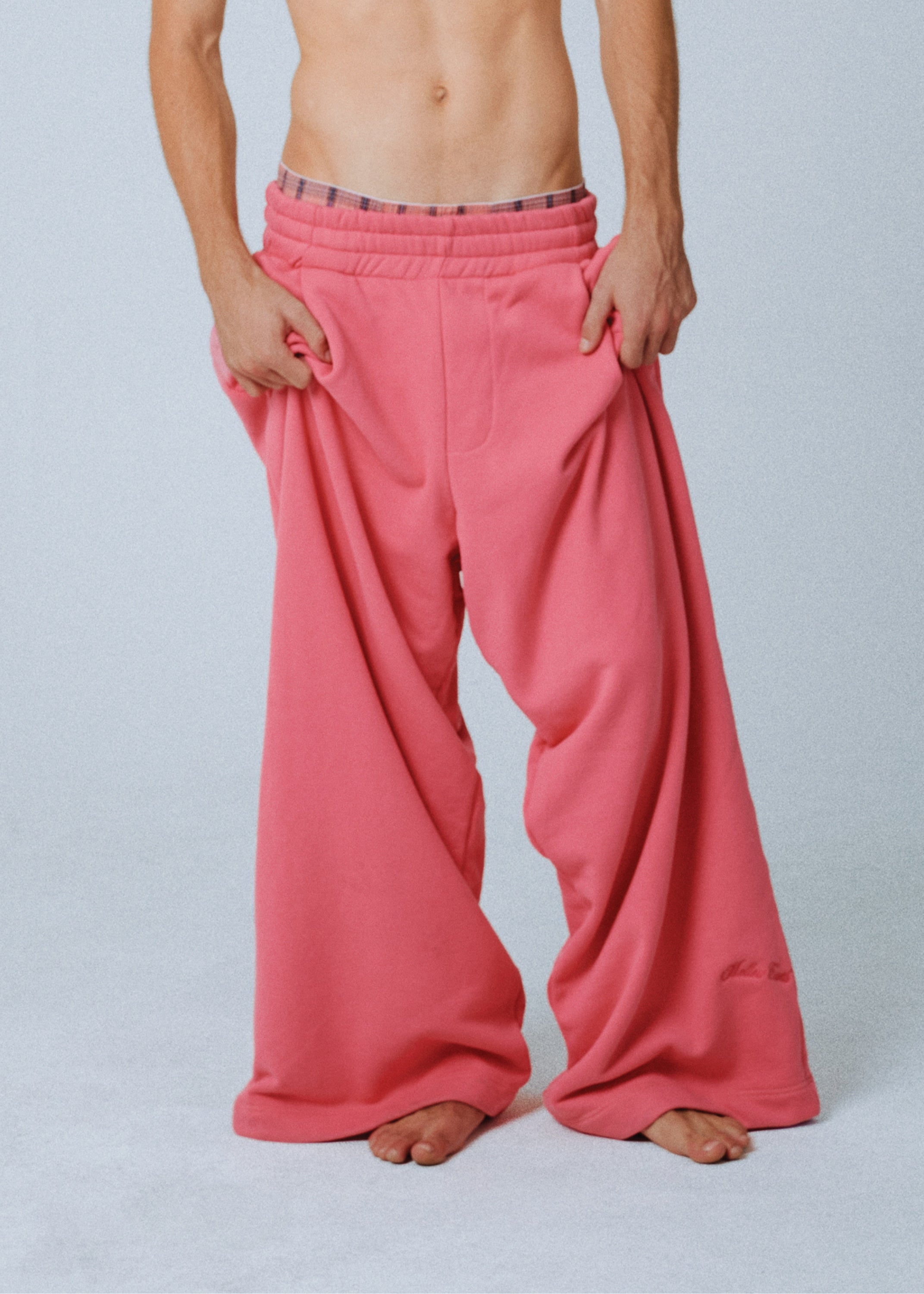 WIDE-LEG PINK TROUSERS