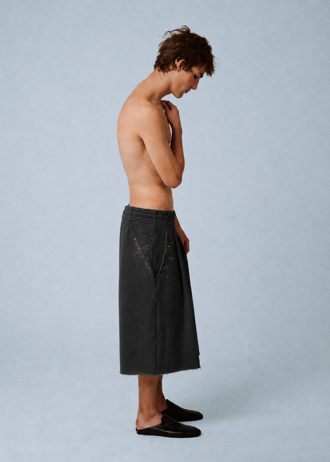 WIDE-LEG CAPRI TROUSERS IN BLACK
