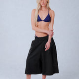 WIDE-LEG CAPRI TROUSERS IN BLACK
